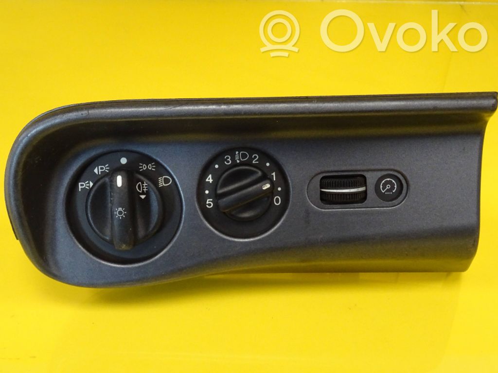 Ford Mondeo MK I Light switch 