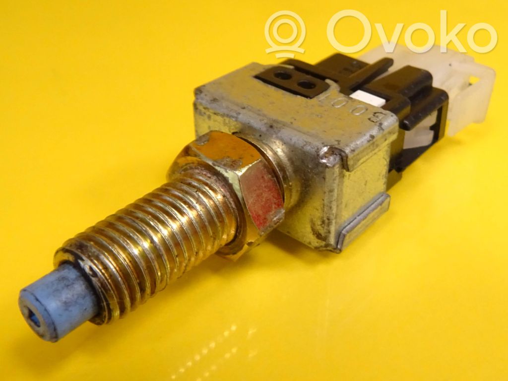 Mitsubishi Pajero Brake pedal sensor switch 