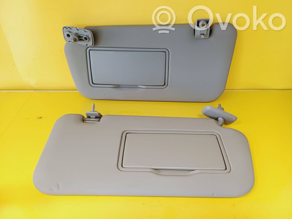 Sun visor