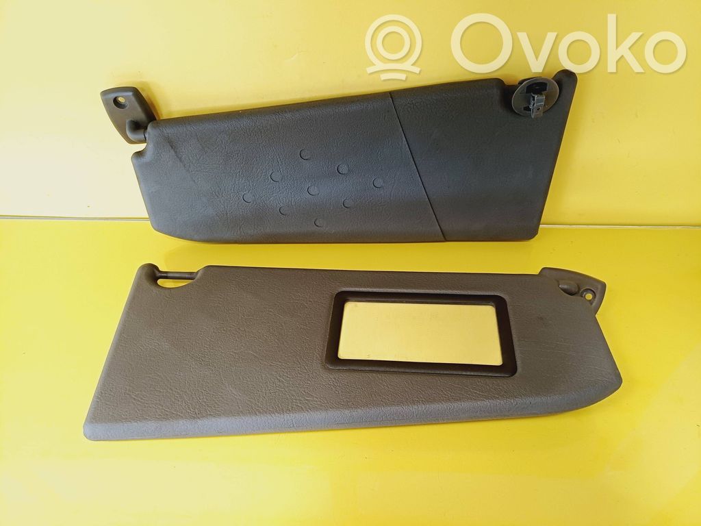 Sun visor