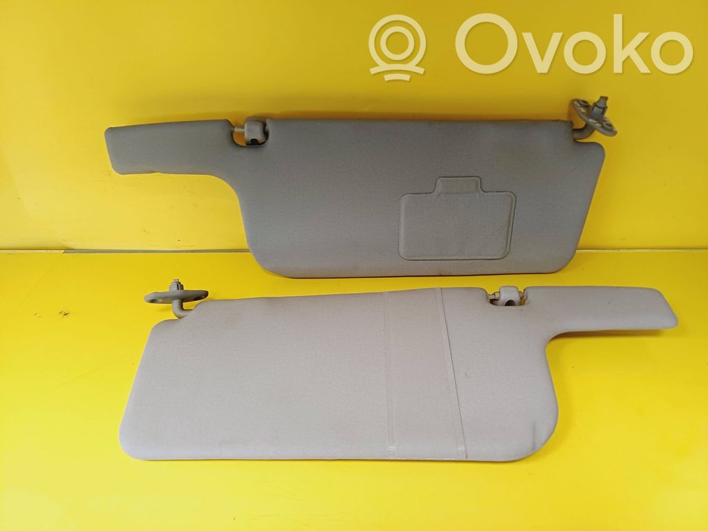 Sun visor