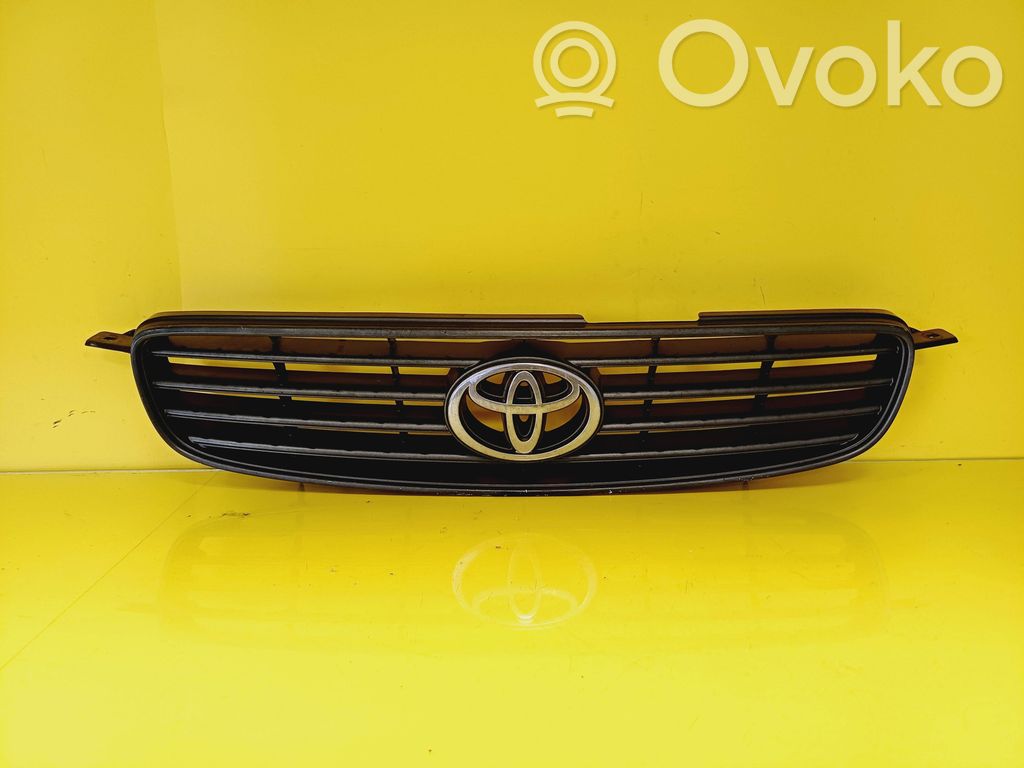 Toyota Corolla E110 Etusäleikkö 