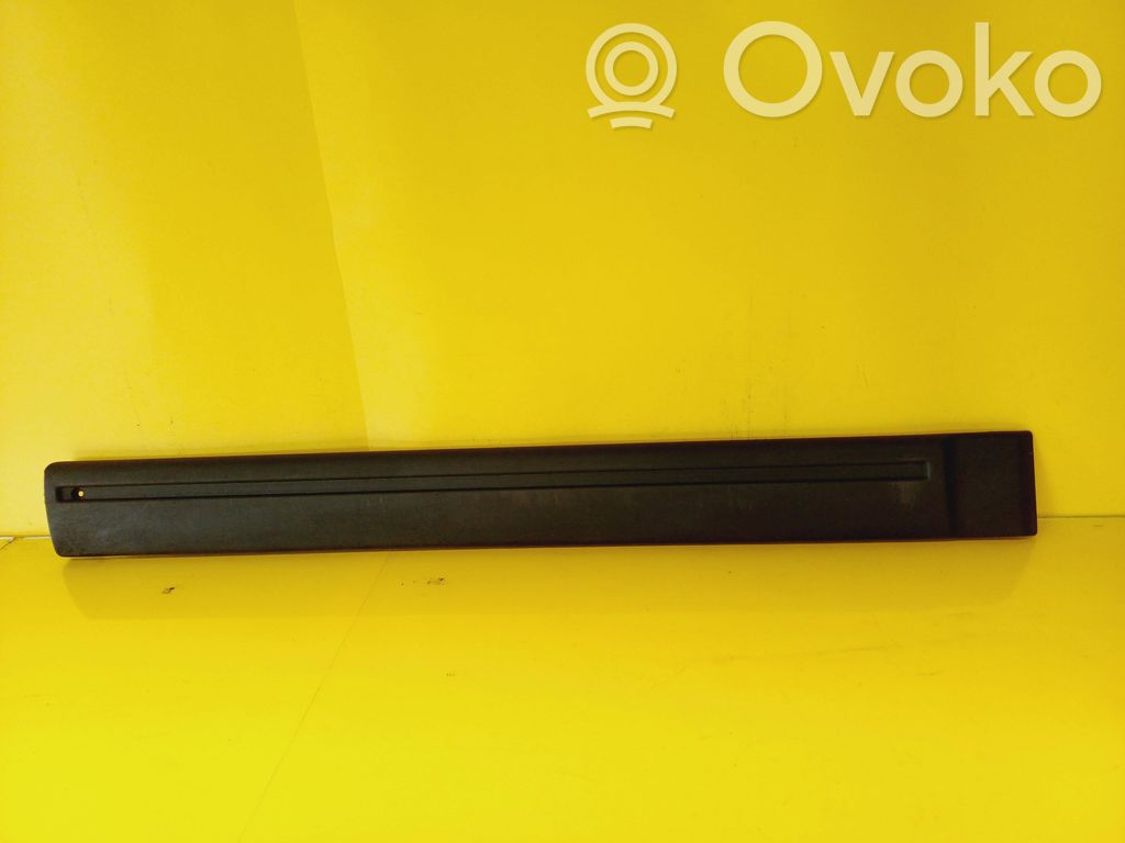 Front door trim (molding)   7700806329
