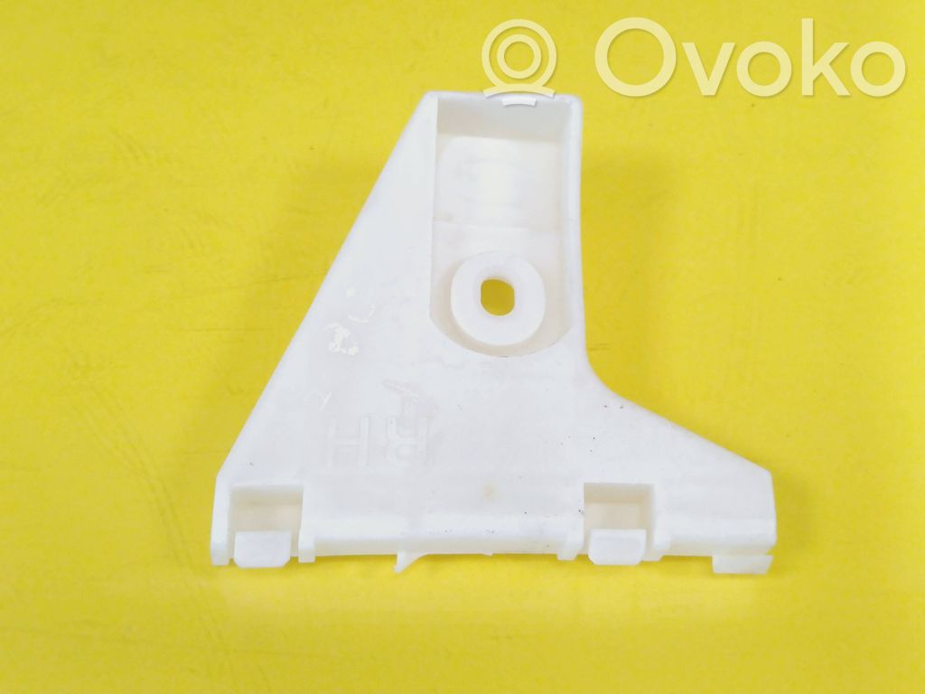 Rear bumper mounting bracket   C23550321
