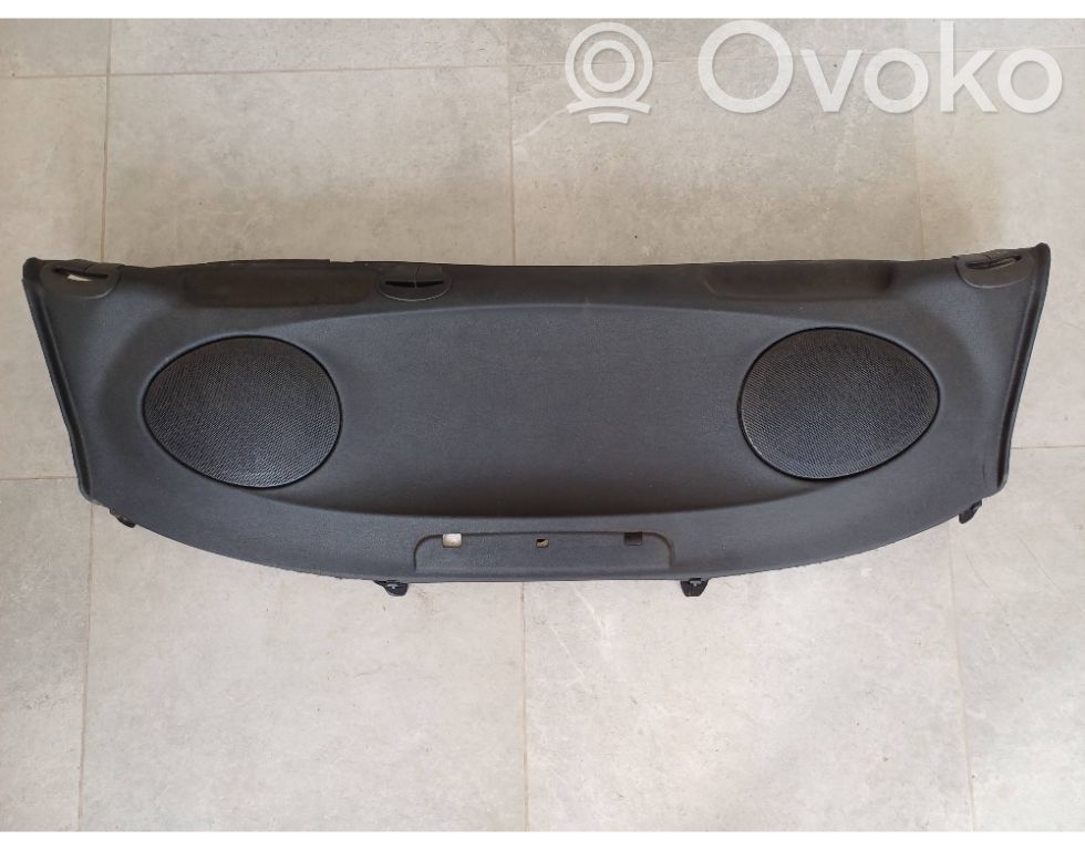 Parcel shelf