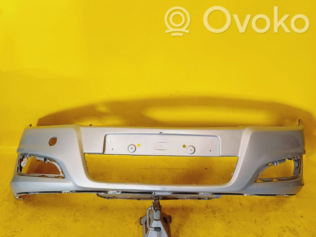 Opel Astra H Parachoques delantero 