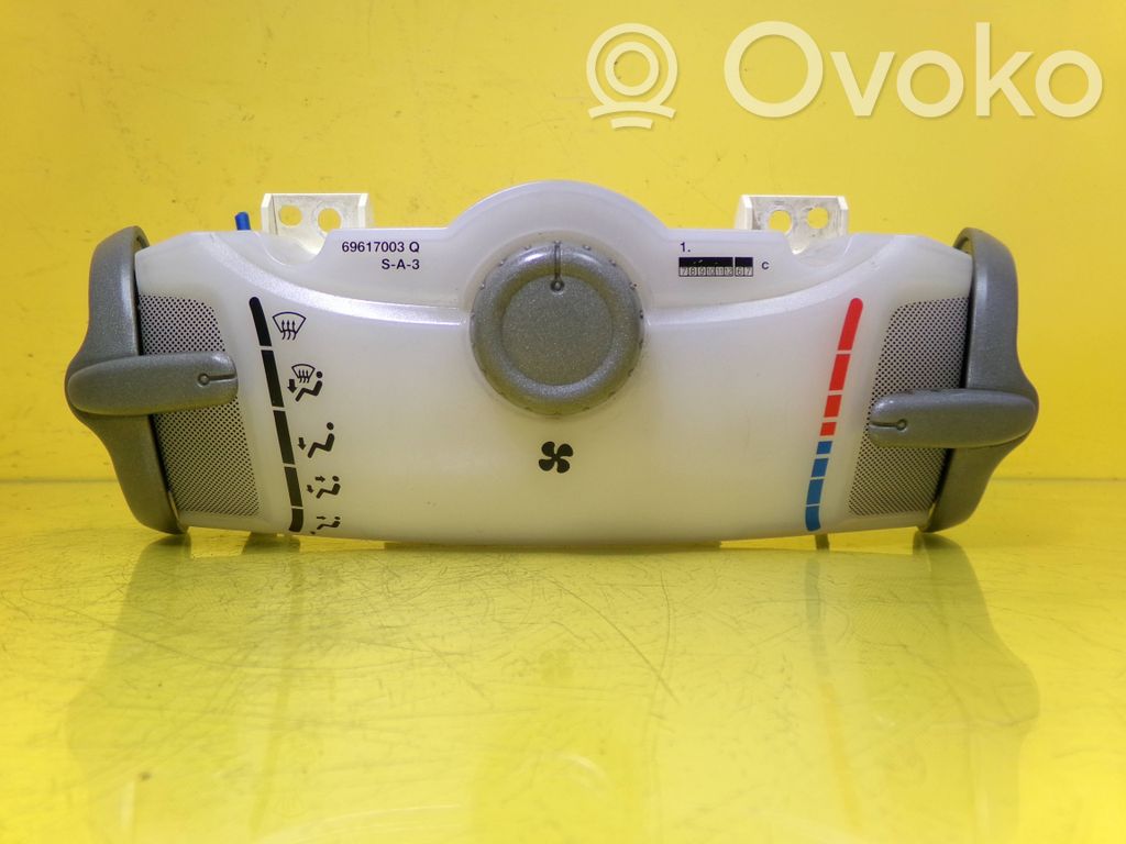 Peugeot 107 Climate control unit 