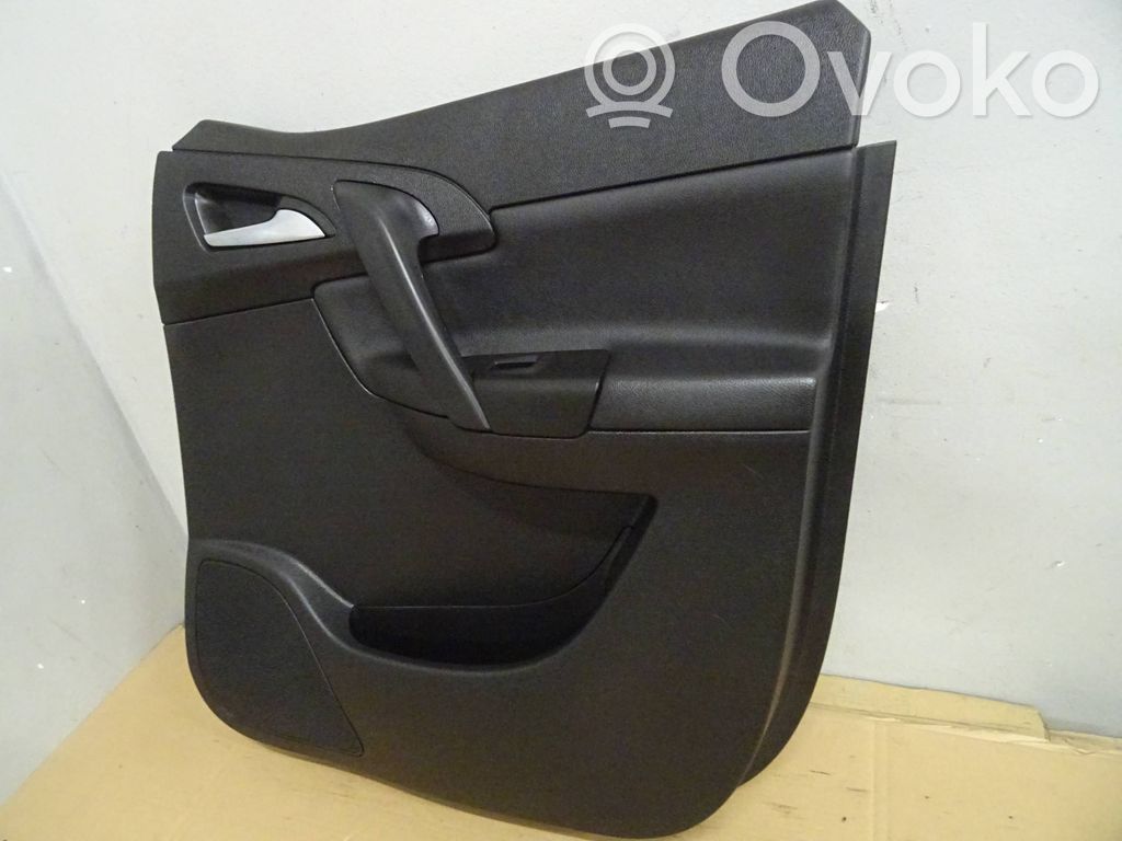 Opel Meriva B Boczki / Poszycie drzwi tylnych 