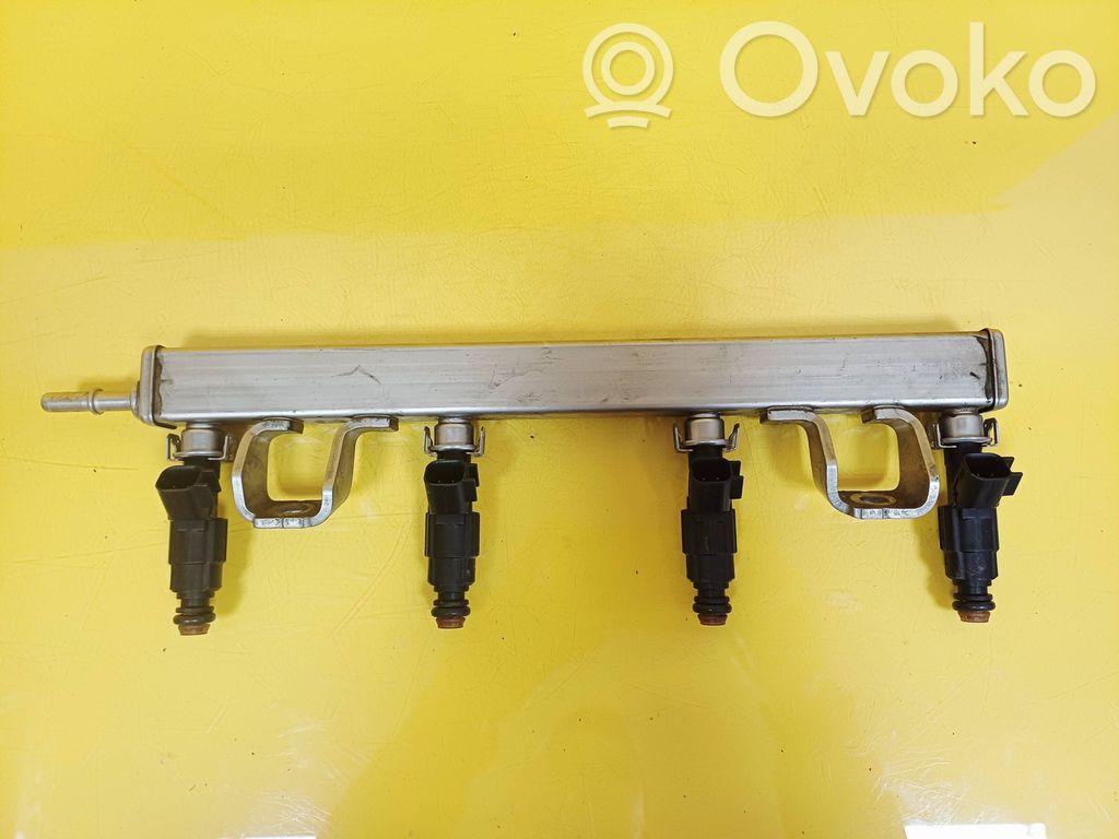 Ford Focus C-MAX Rampă alimentare injectoare 