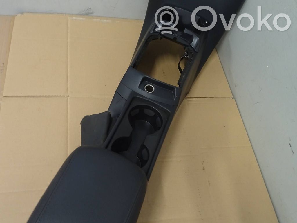 Volvo V50 Centrinė konsolė 