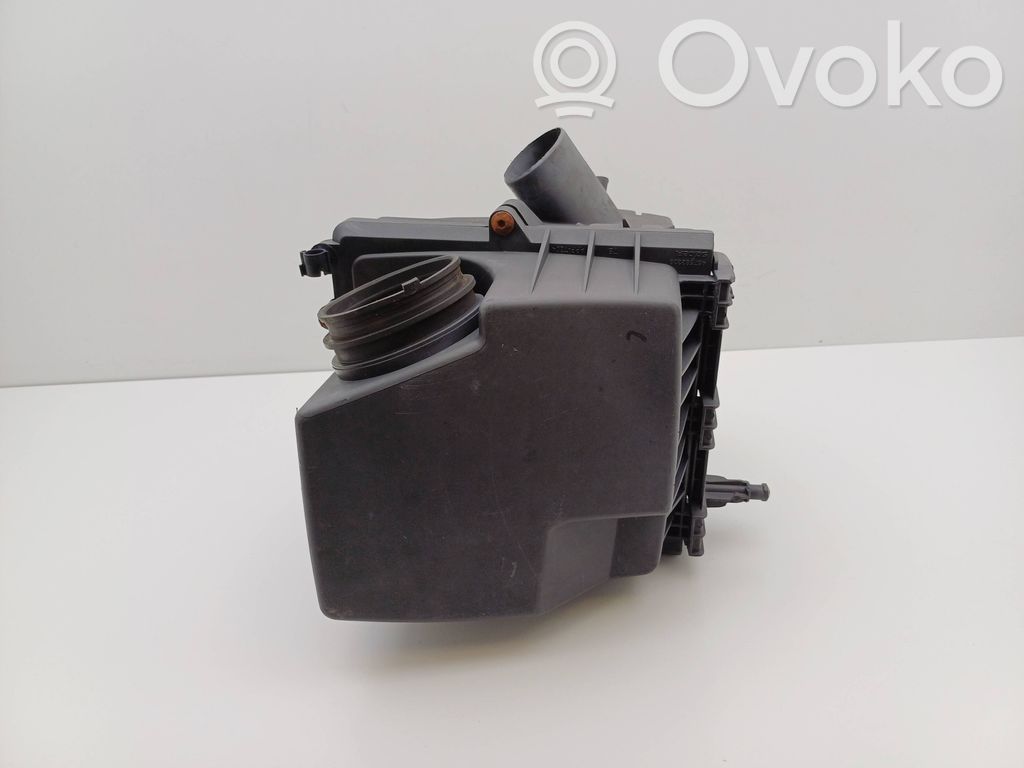 Opel Corsa D Ilmansuodattimen kotelo