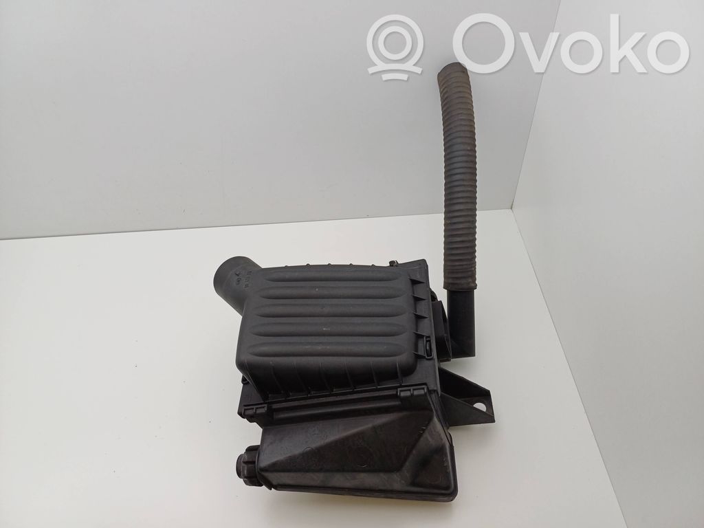 Opel Corsa B Ilmansuodattimen kotelo