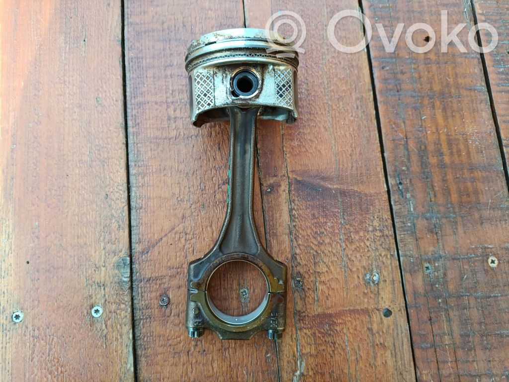 Skoda Fabia Mk2 (5J) Piston with connecting rod 