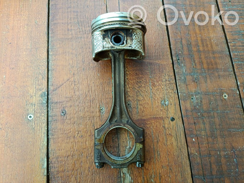 Skoda Fabia Mk2 (5J) Piston with connecting rod 