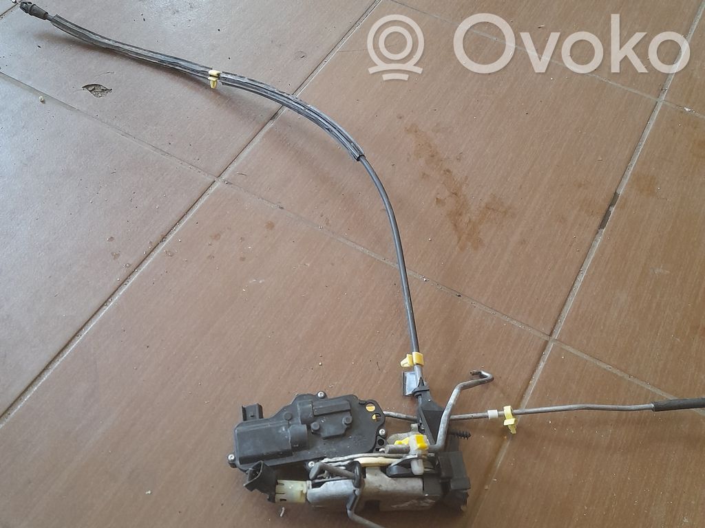 Ford Mustang V Etuoven lukko 