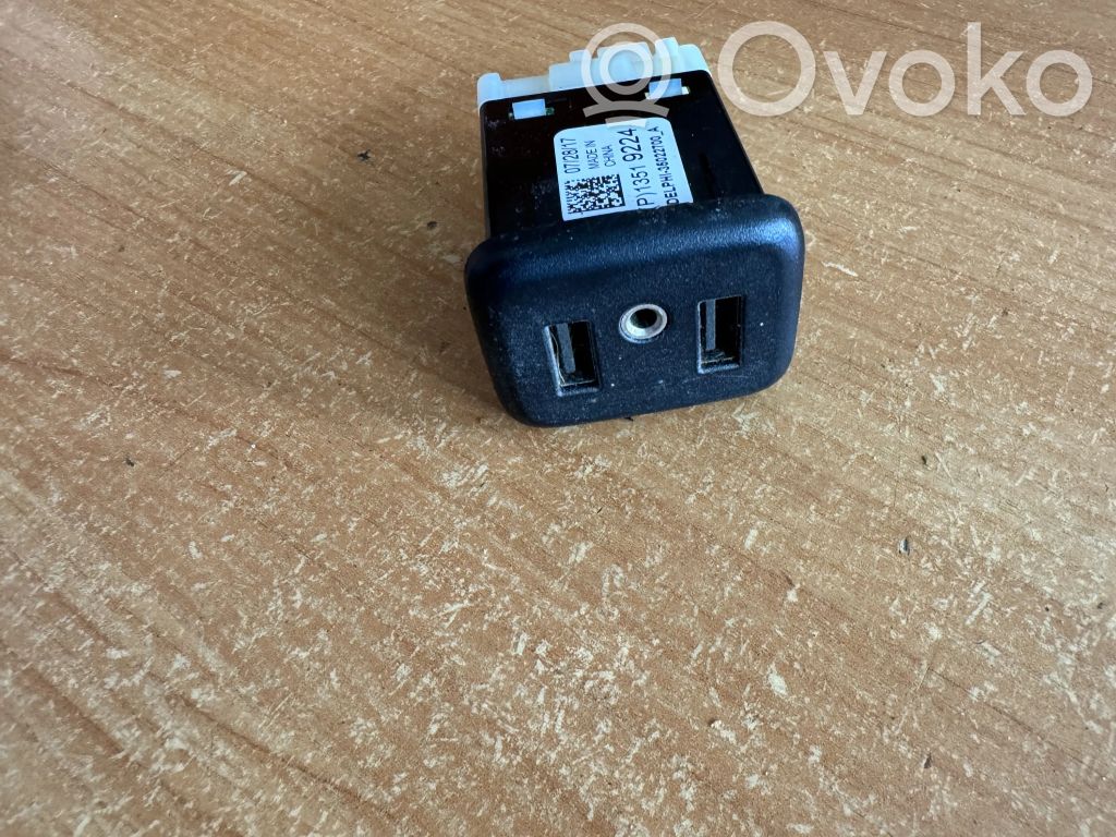 USB socket connector   13519224,P13519224