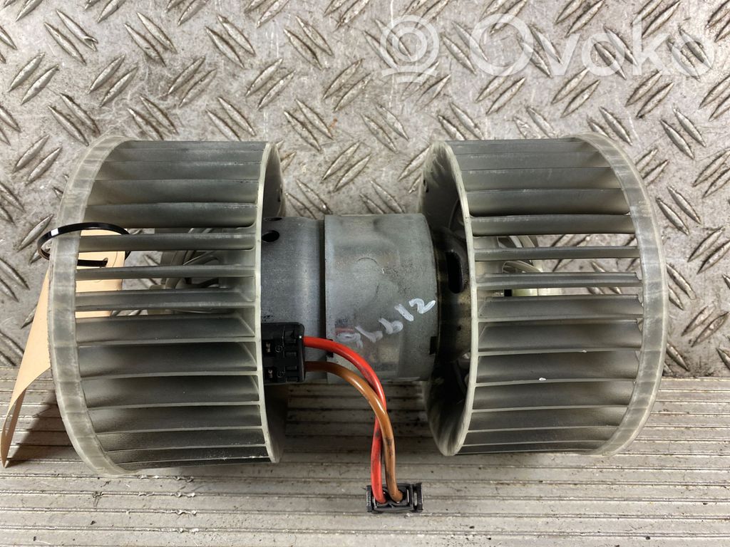 Mazā radiatora ventilators
