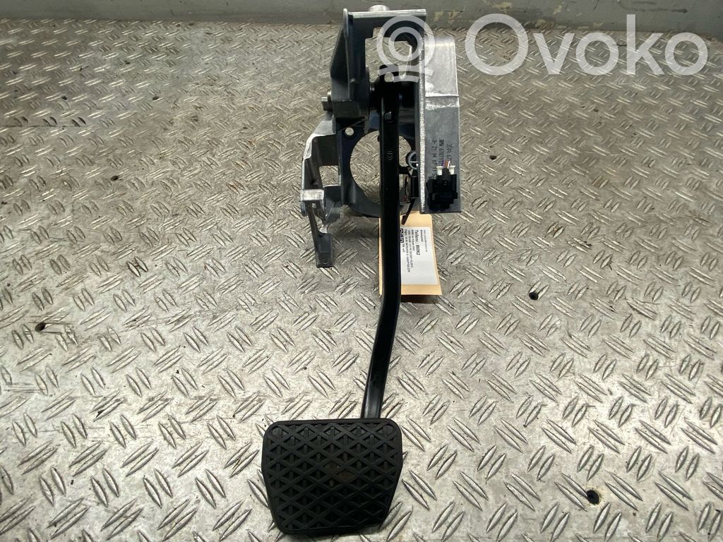 BMW 1 E82 E88 Brake pedal 