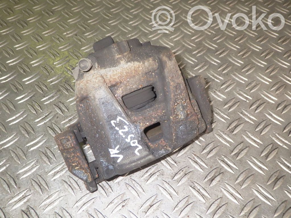 Volkswagen Tiguan Zacisk hamulcowy przedni 