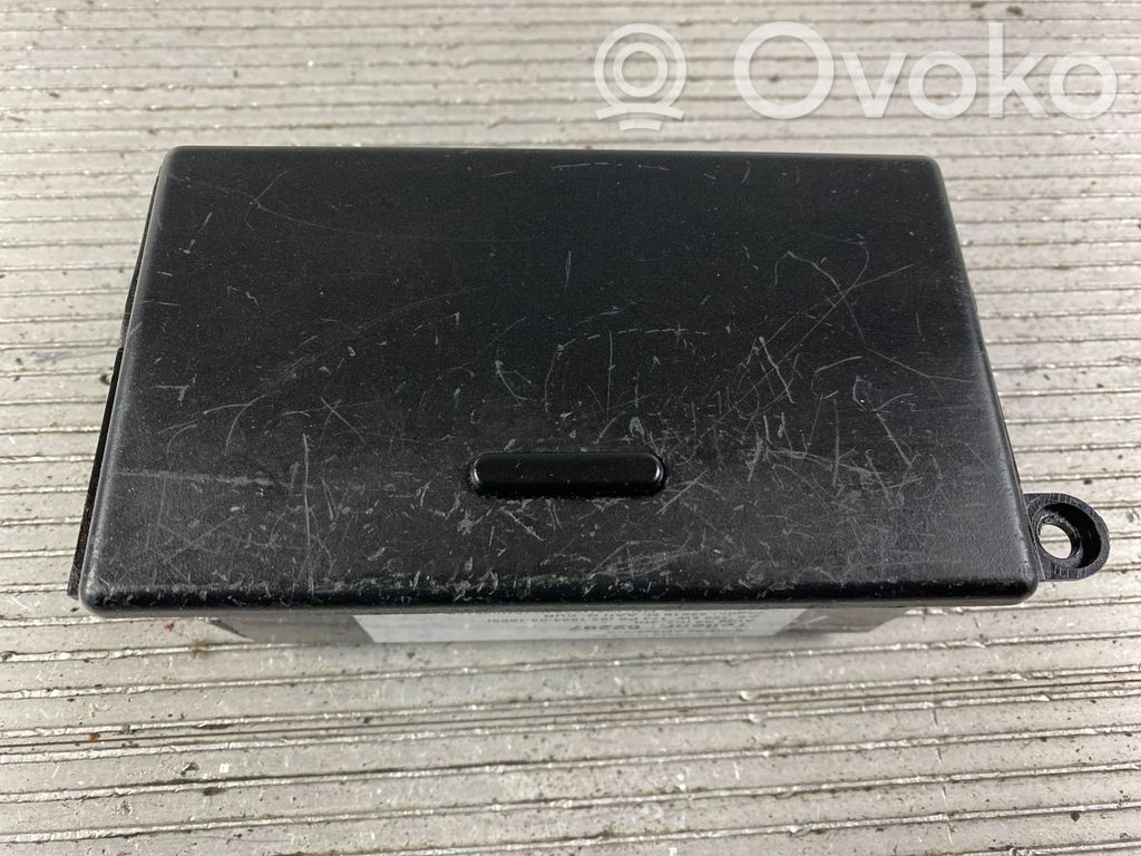 Audi A8 S8 D2 4D Daiktadėžė centrinės konsolės 