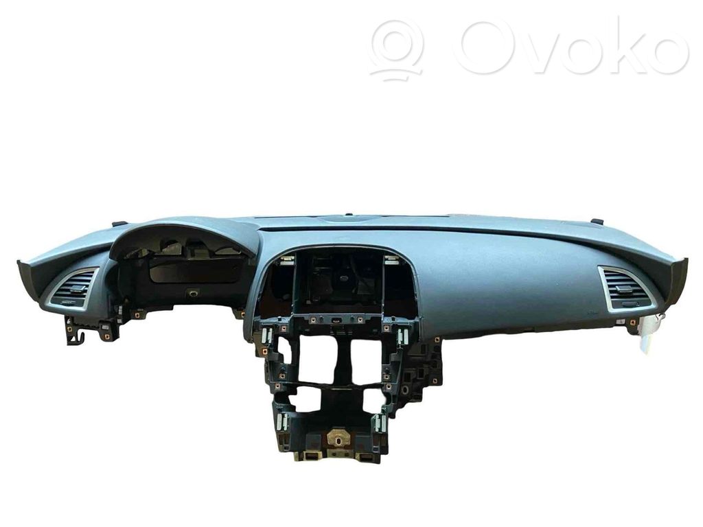 Opel Astra J Панель 