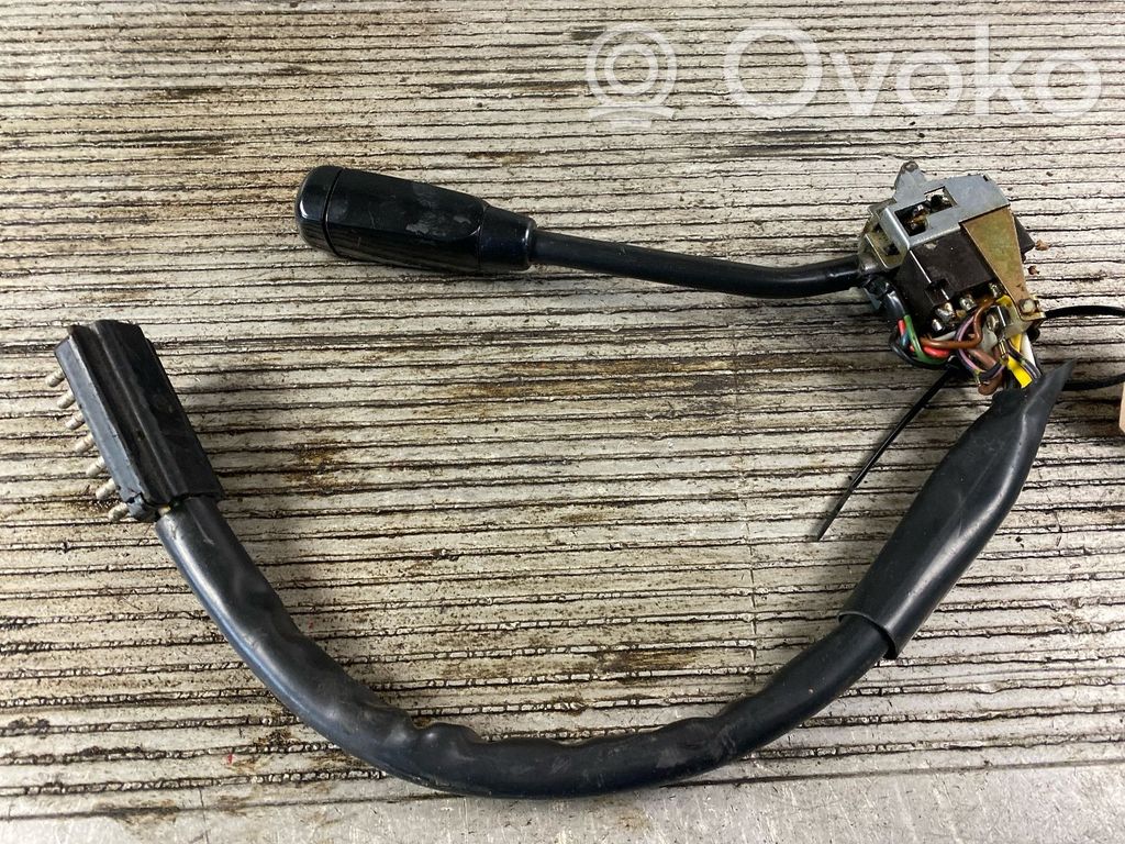 Mercedes-Benz 280 450 W116 Stikla tīrītāju slēdzis 