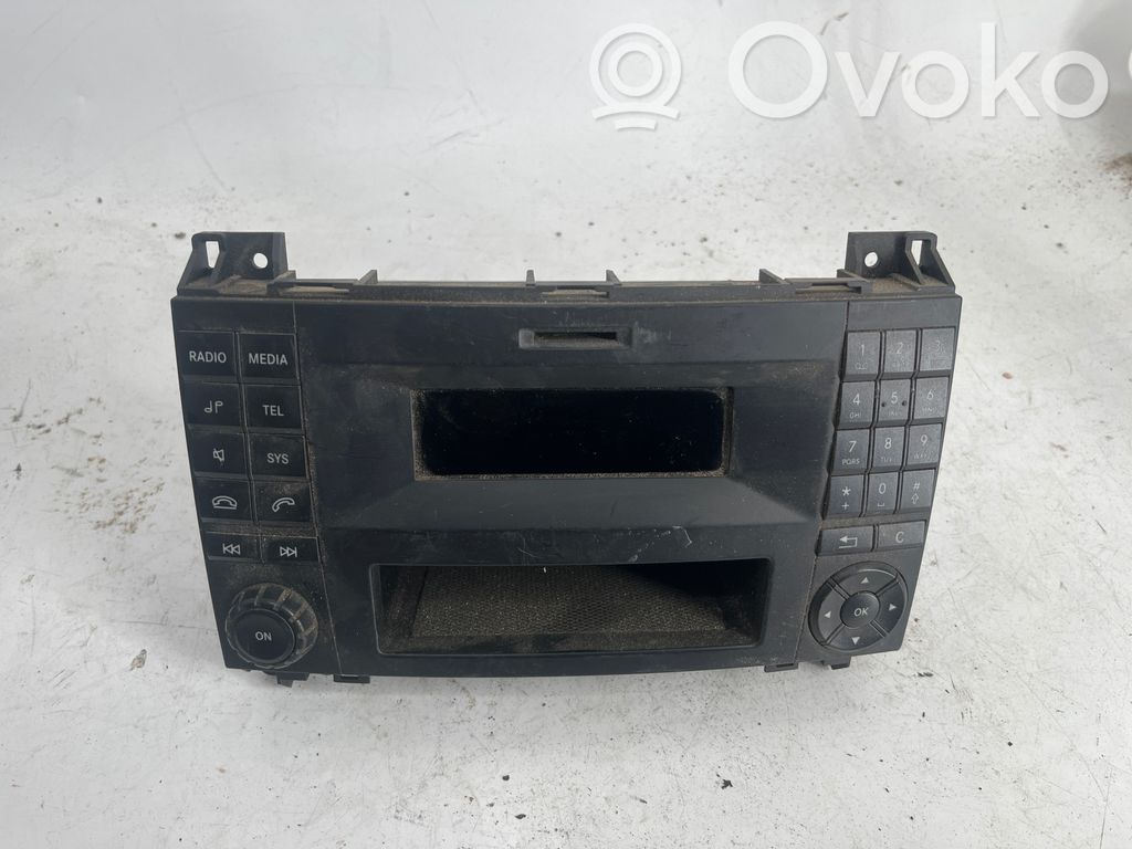 Mercedes-Benz Sprinter W906 Panel / Radioodtwarzacz CD/DVD/GPS 