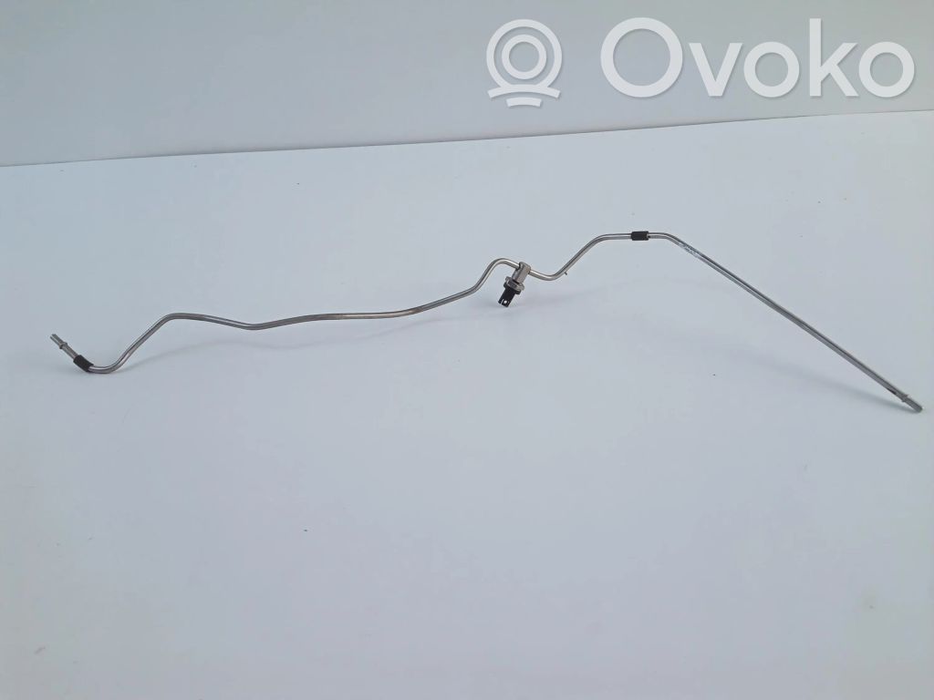 BMW 6 F12 F13 Conductă alimentare combustibil 