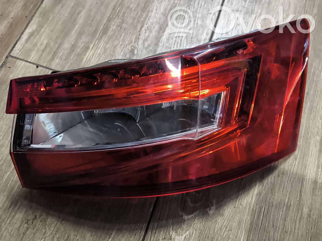 Skoda Superb B8 (3V) Lampă spate în caroserie 