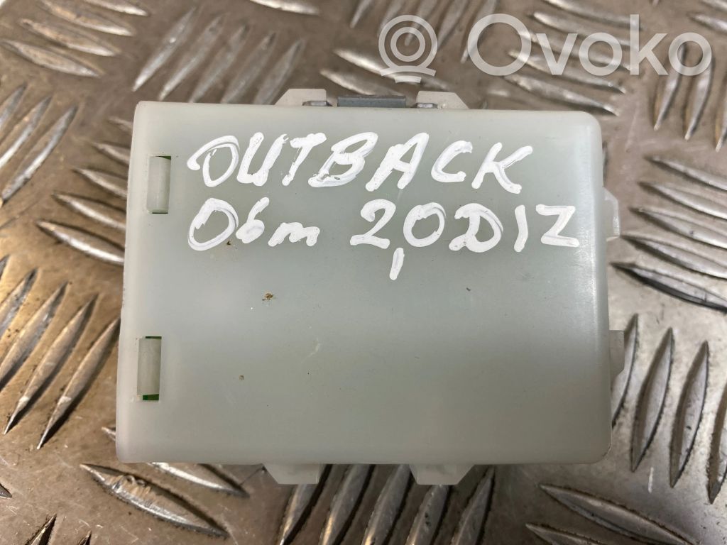 Subaru Outback Sterownik / Moduł centralnego zamka 