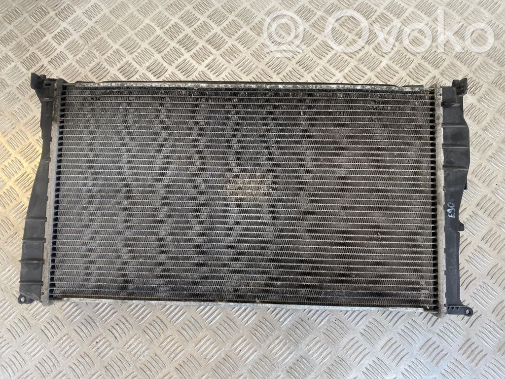 BMW 3 E90 E91 Coolant radiator 