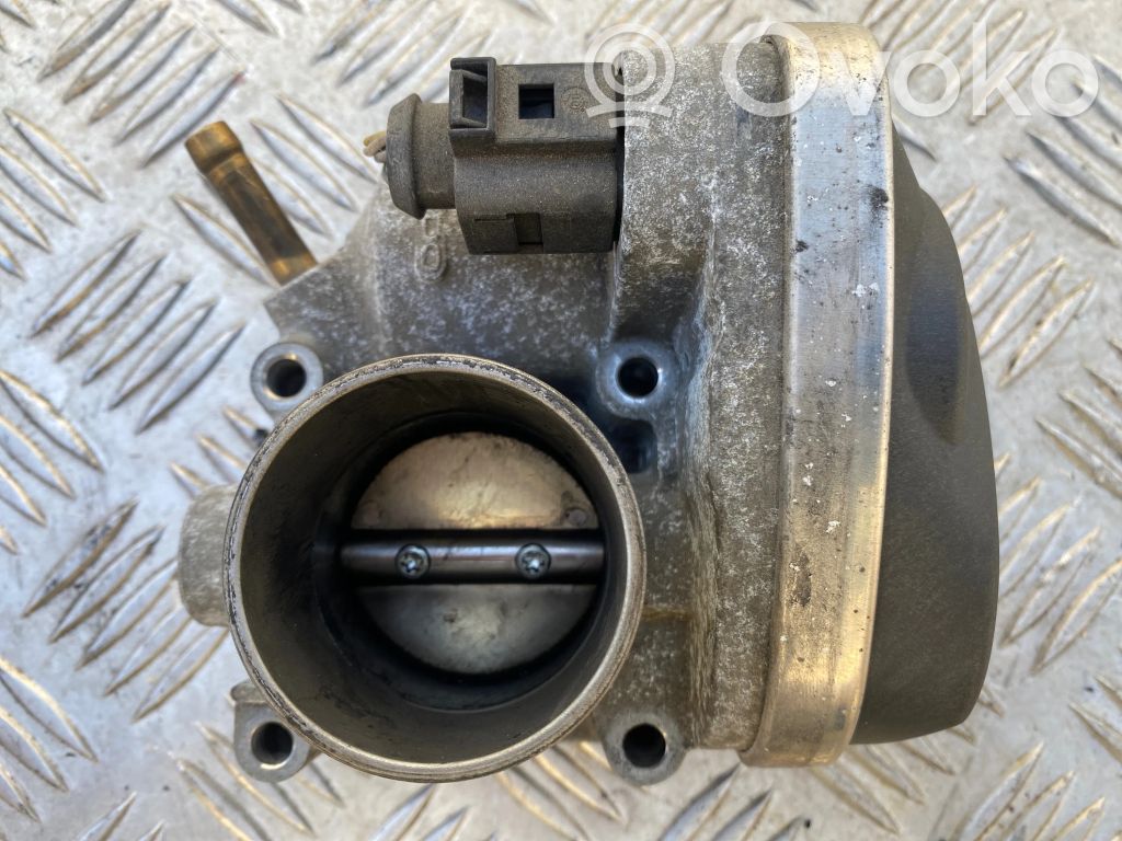 Volkswagen Golf V Throttle valve 