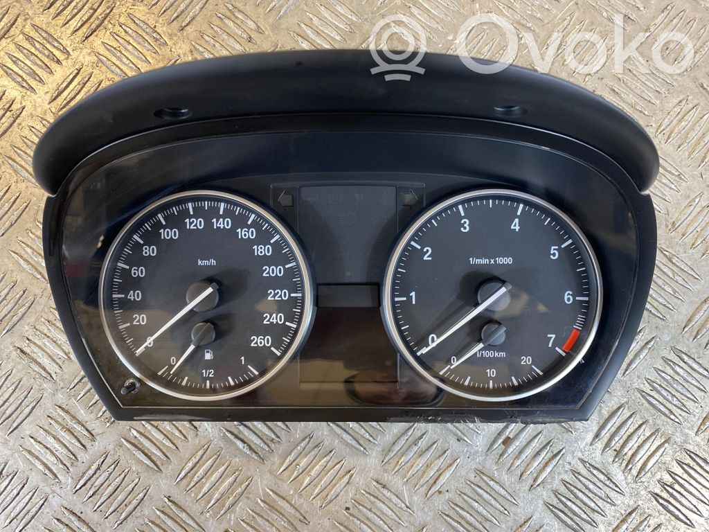 BMW 3 E90 E91 Nopeusmittari (mittaristo) 