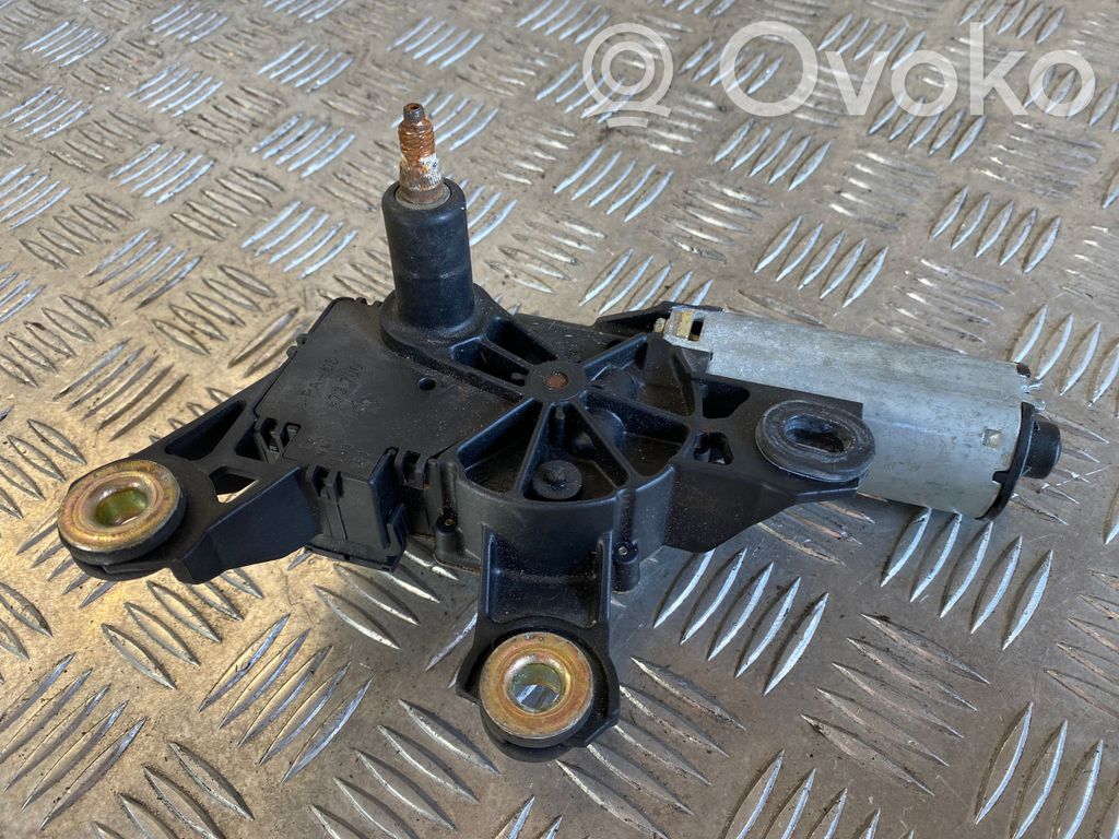 Audi A4 S4 B6 8E 8H Silniczek wycieraczki szyby tylnej 