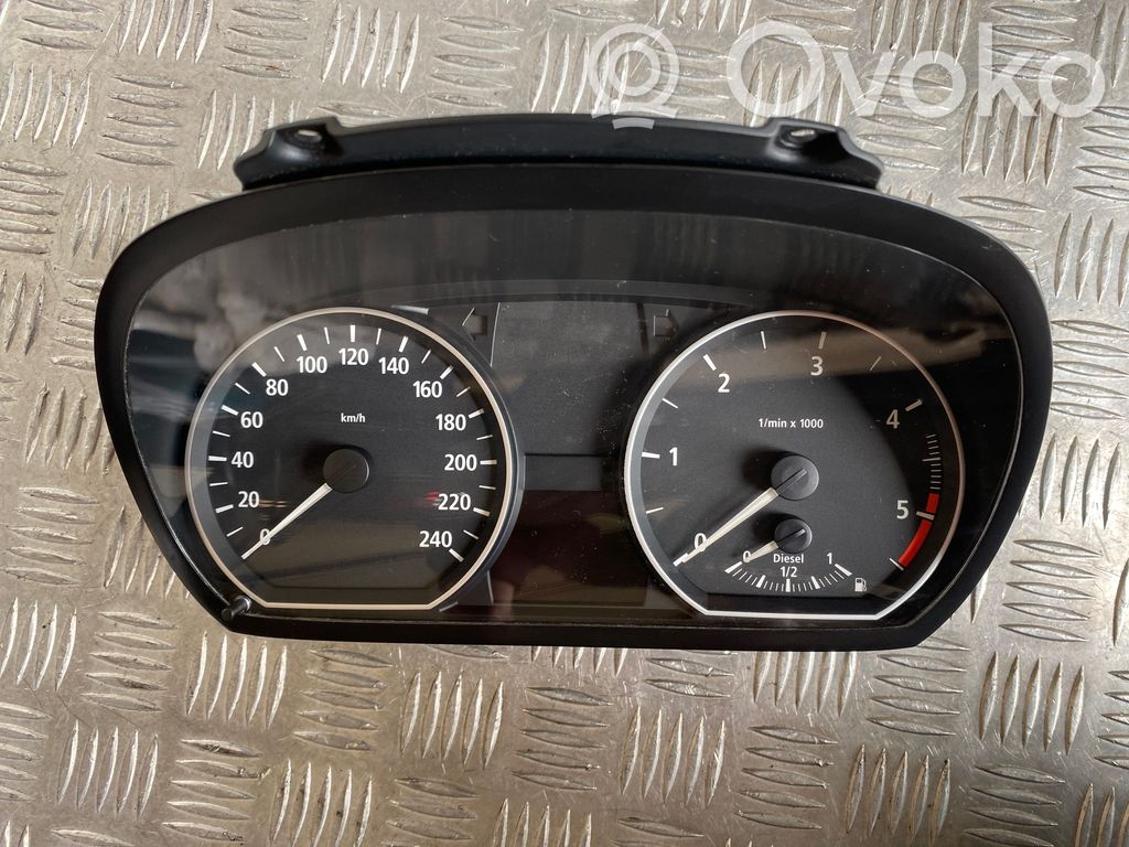 BMW 1 E81 E87 Speedometer (instrument cluster) 