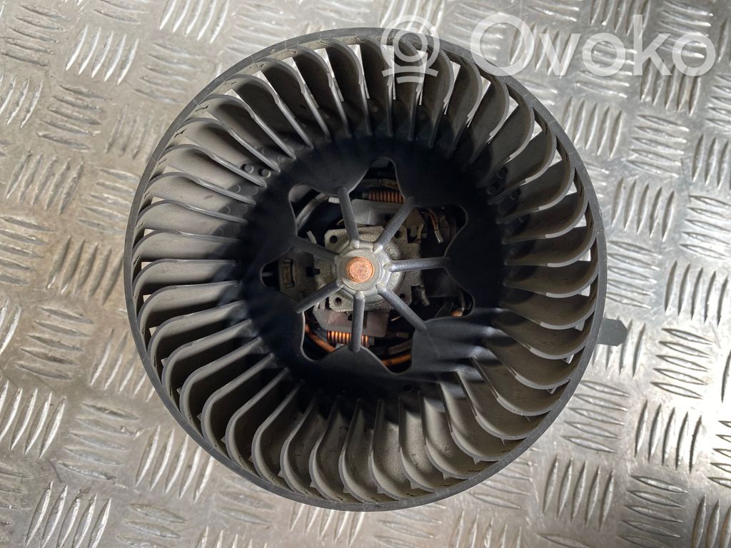 Mazā radiatora ventilators   6933663,985464F