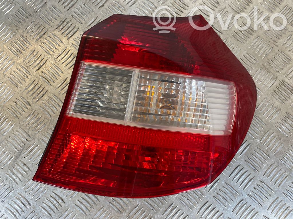 Rear/tail lights   6924502
