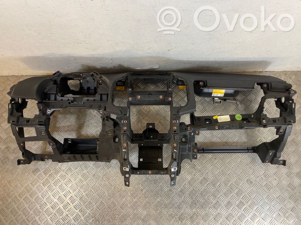 Opel Zafira C Deska rozdzielcza 