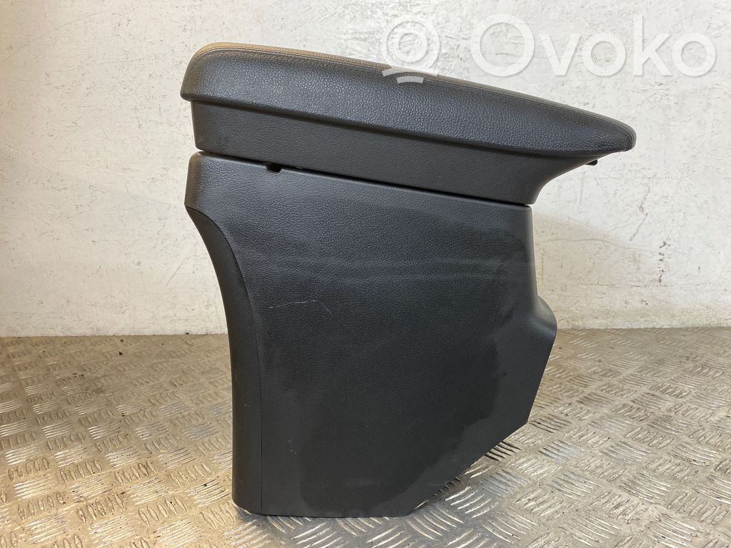 Mitsubishi Outlander Armrest 