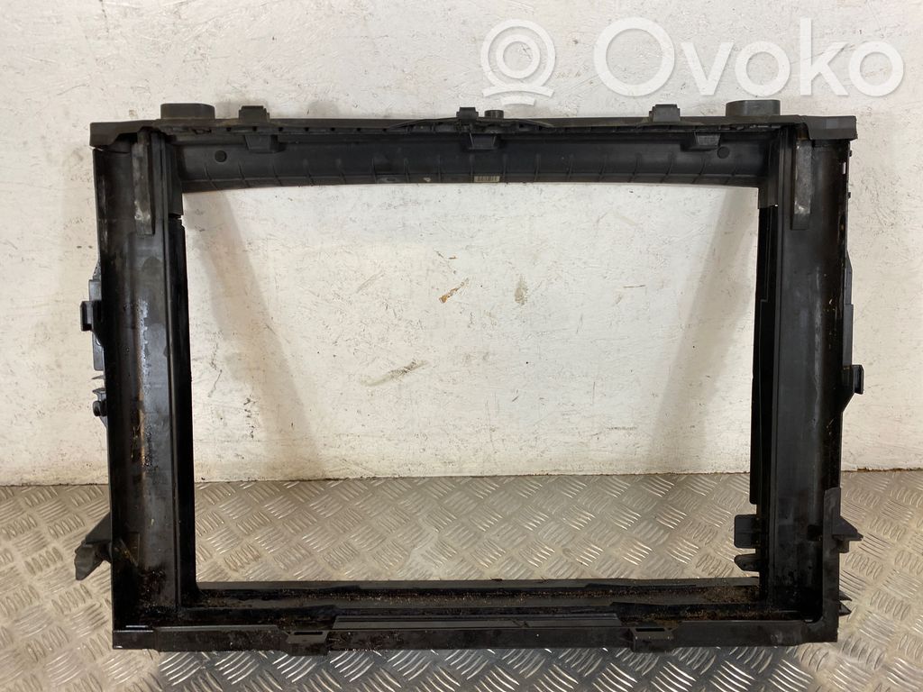 BMW 5 E60 E61 Radiatorių panelė 