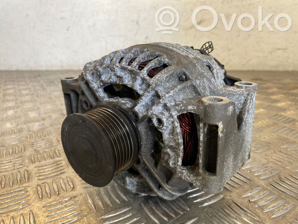 Audi A4 S4 B6 8E 8H Ģenerators 