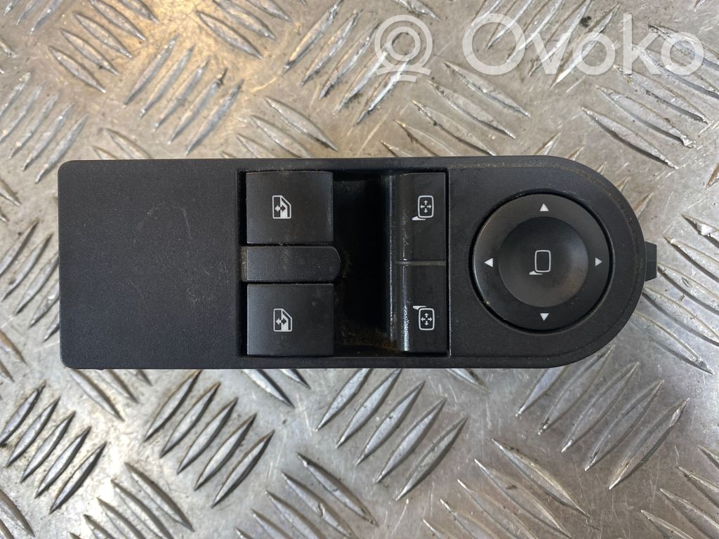 Opel Zafira B Comutator comandă geamuri electrice 