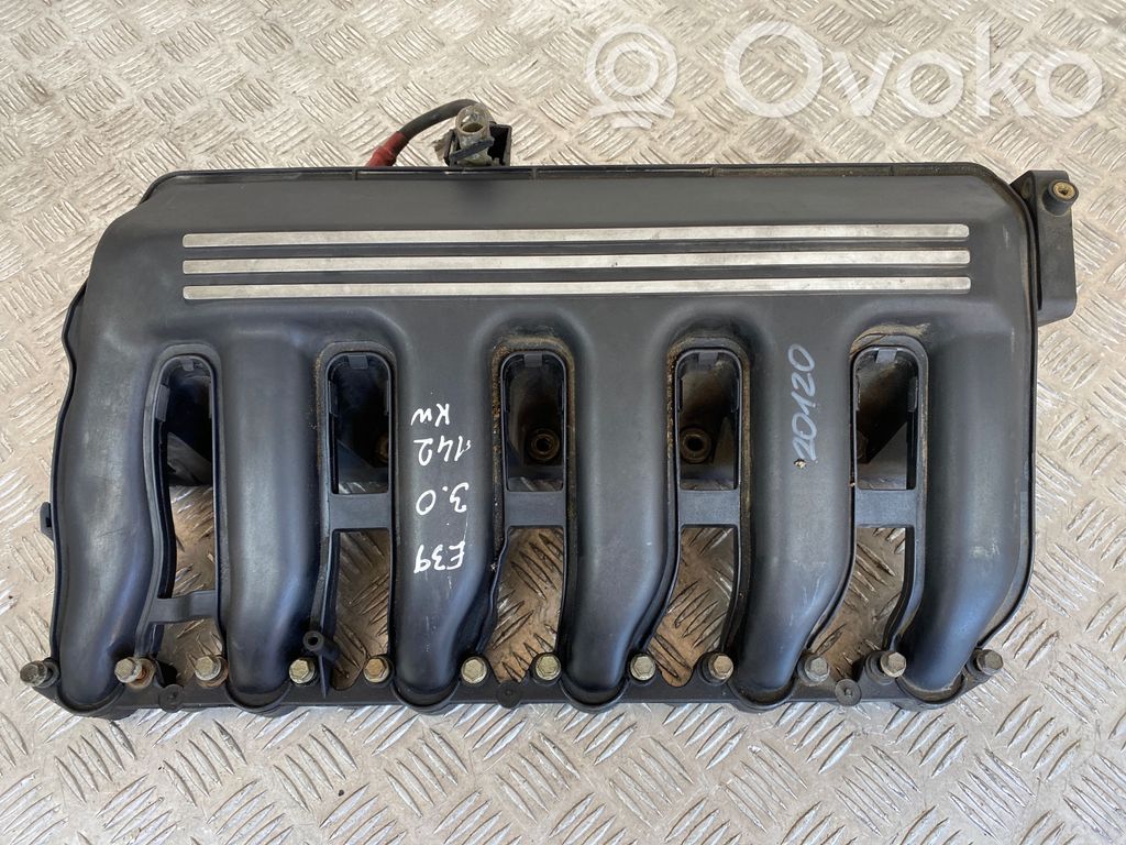 Intake manifold   2247439