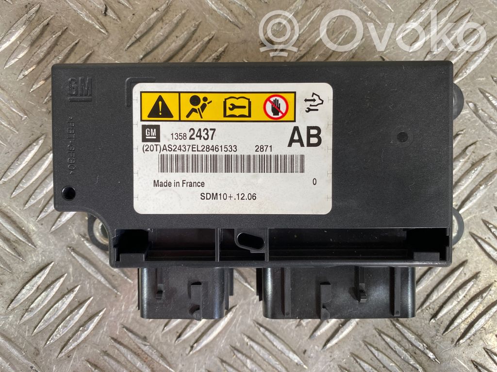 Opel Astra J Centralina/modulo airbag 