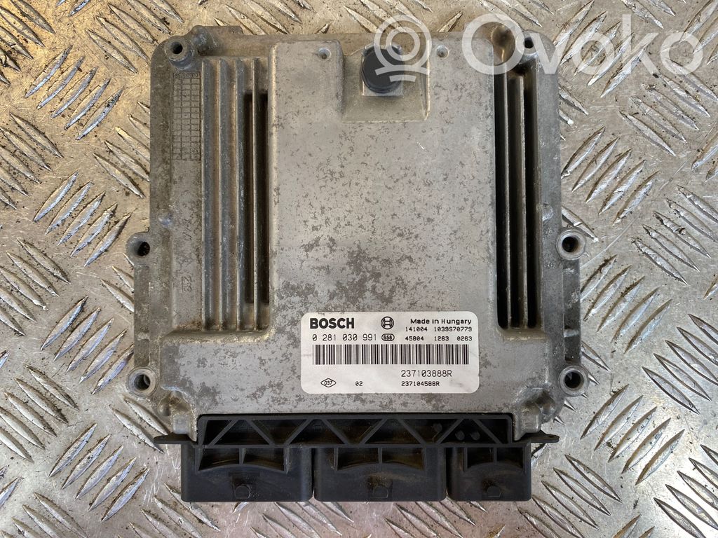 Opel Vivaro Calculateur moteur ECU 