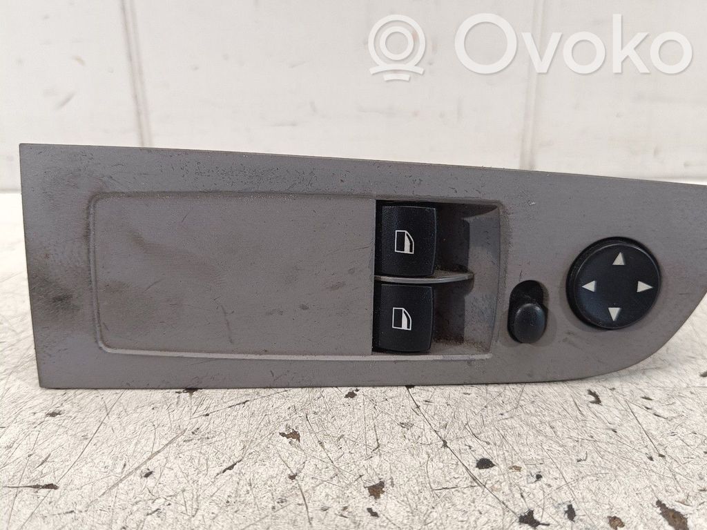 Electric window control switch   915550801