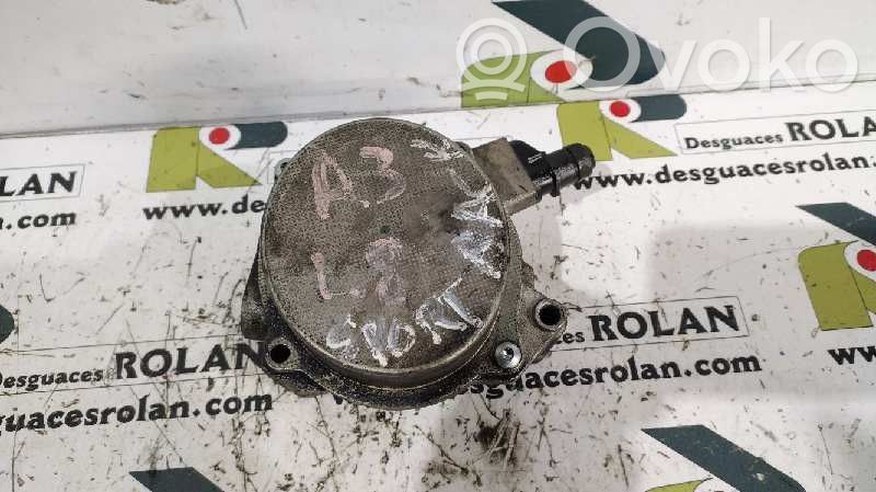 Audi A3 S3 8P Bomba de vacío 