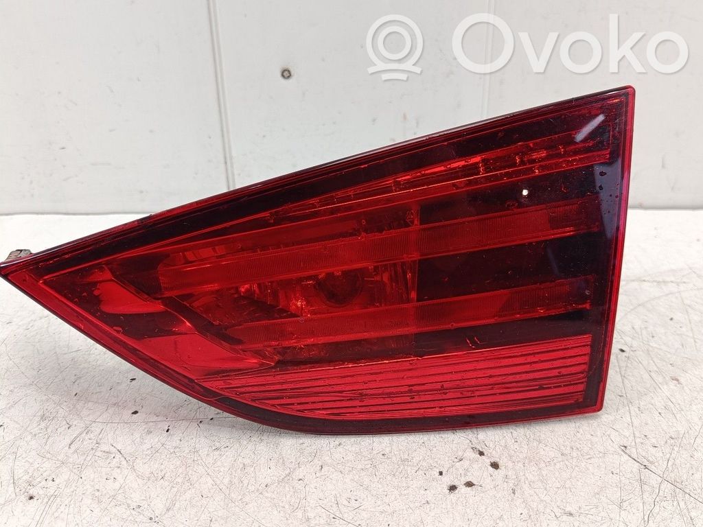 BMW X1 F48 F49 Lampy tylnej klapy bagażnika 