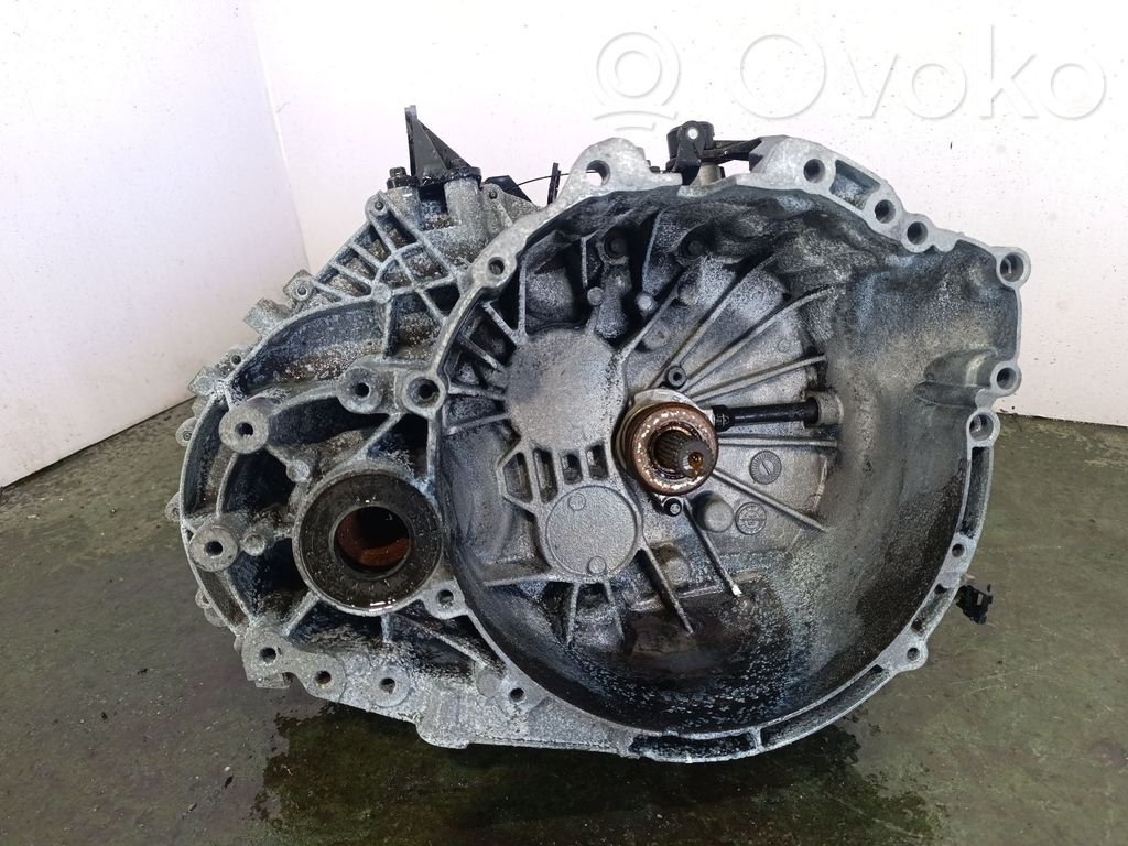 Volvo V60 Manualna 5-biegowa skrzynia biegów 