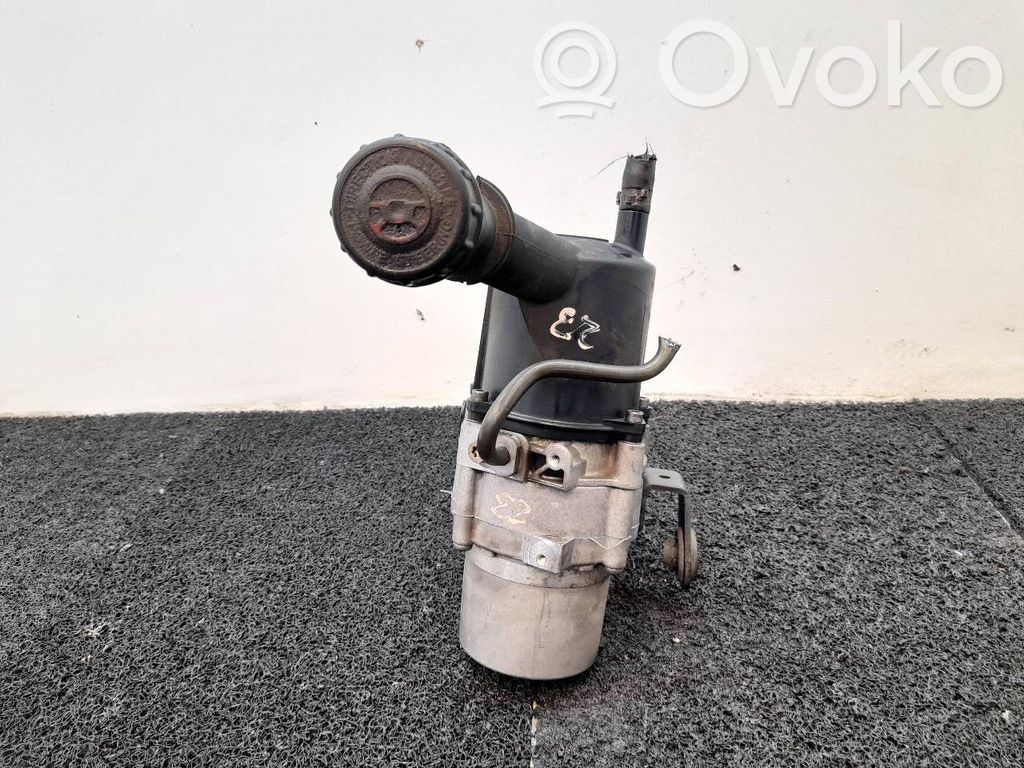 Citroen C4 I Power steering pump 